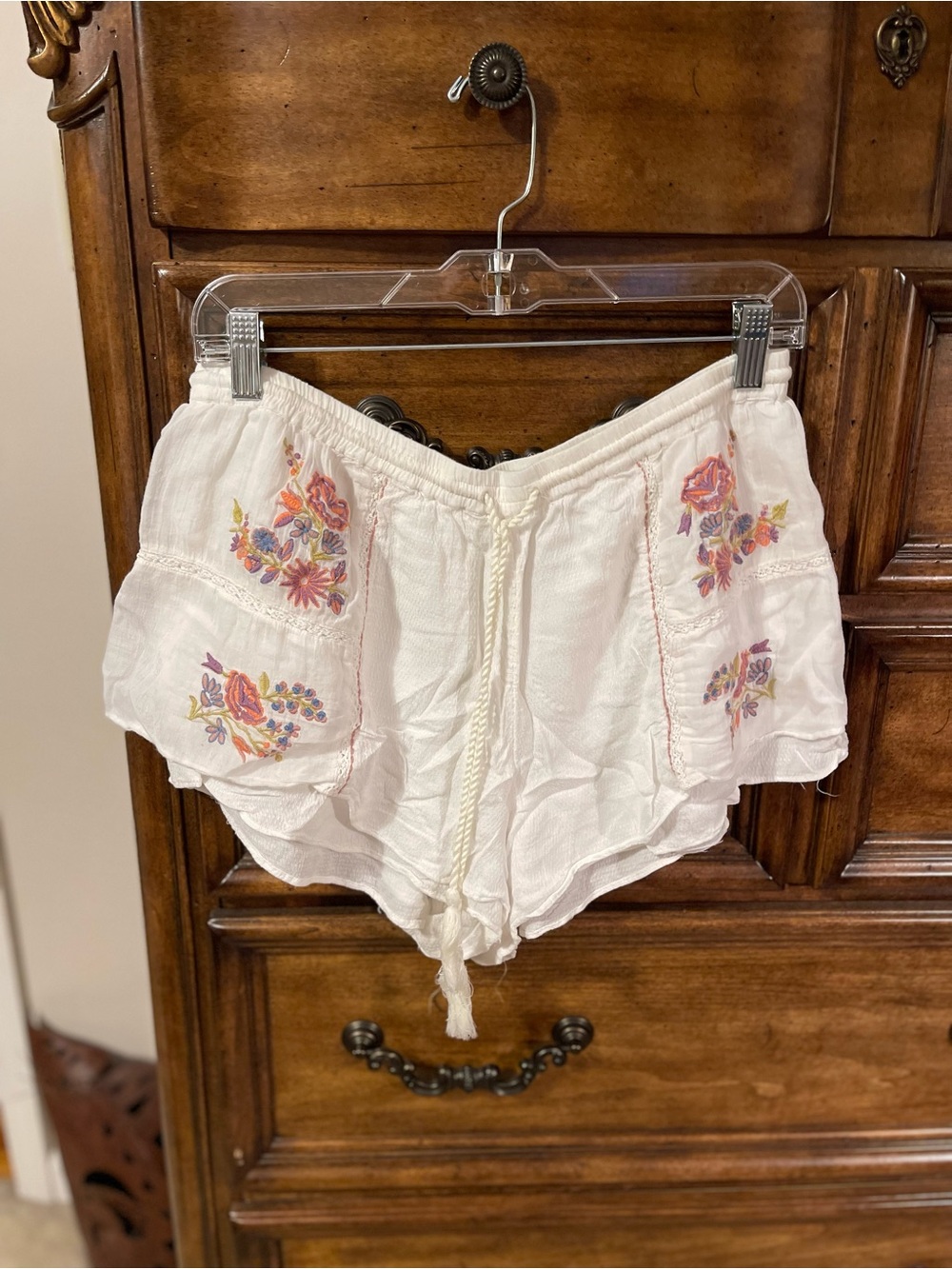 White Floral Embroidered Cotton Shorts